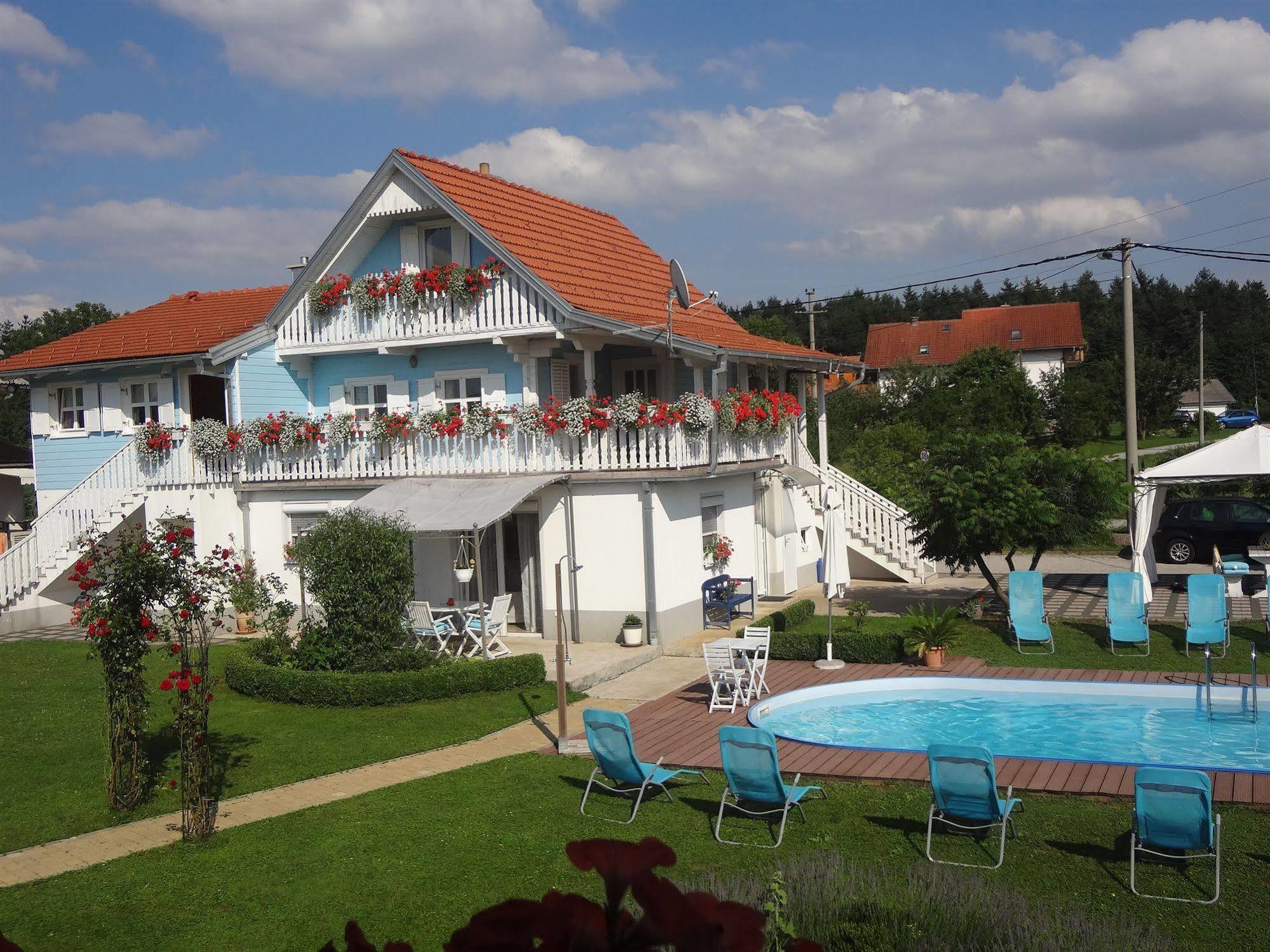 Pool Apartments Plitvice Lakes Grabovac  Exteriér fotografie